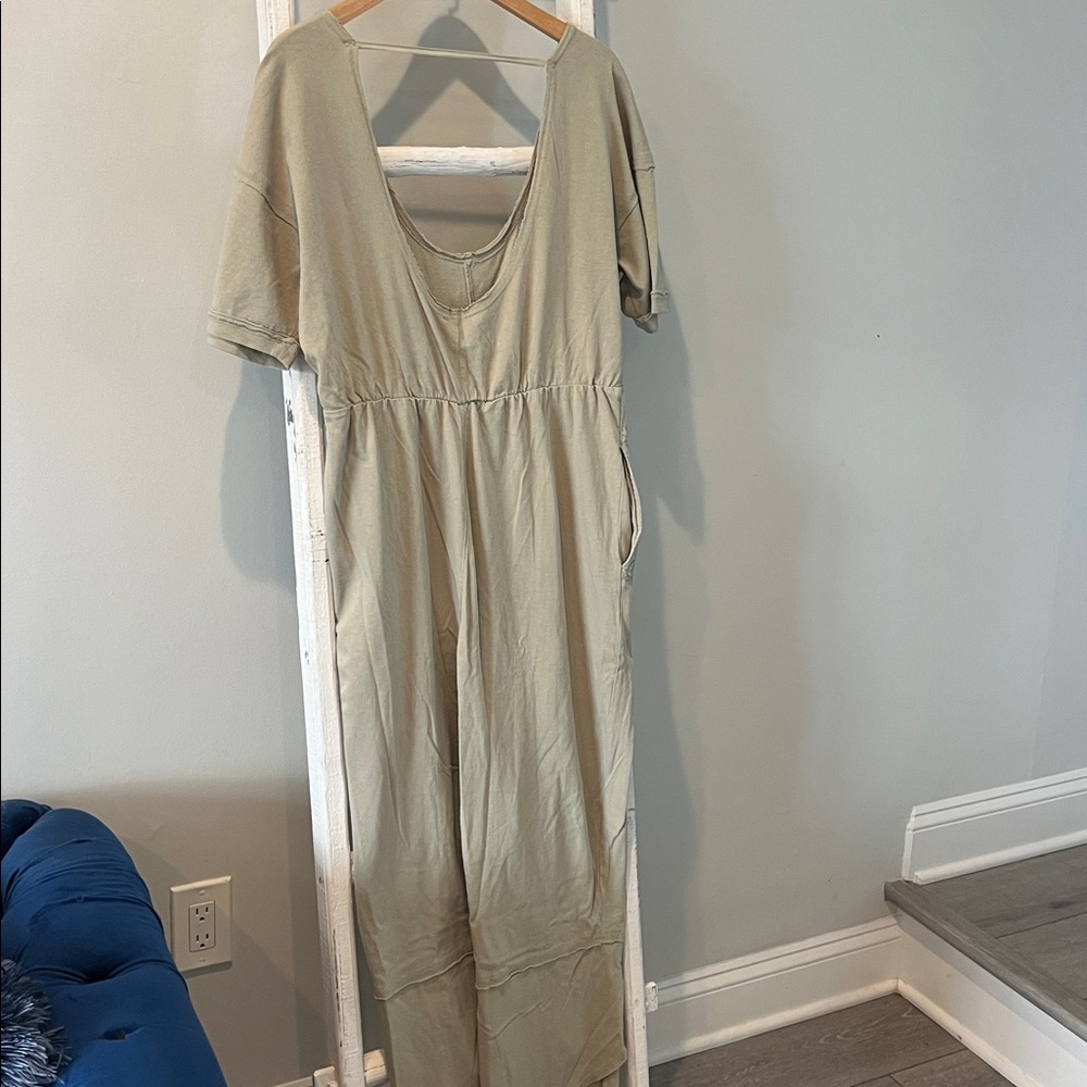 Free People Good Side Light Sage Scoop-Neck Jumpsuit size
Large - Picture 13 of 13